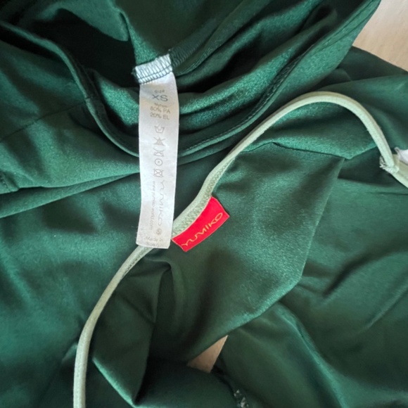 Yumiko Wendy leotard green with mesh sleeves Xsmall - Picture 4 of 6